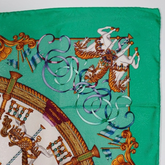 HERMES Green Scarf - Picture 3 of 9